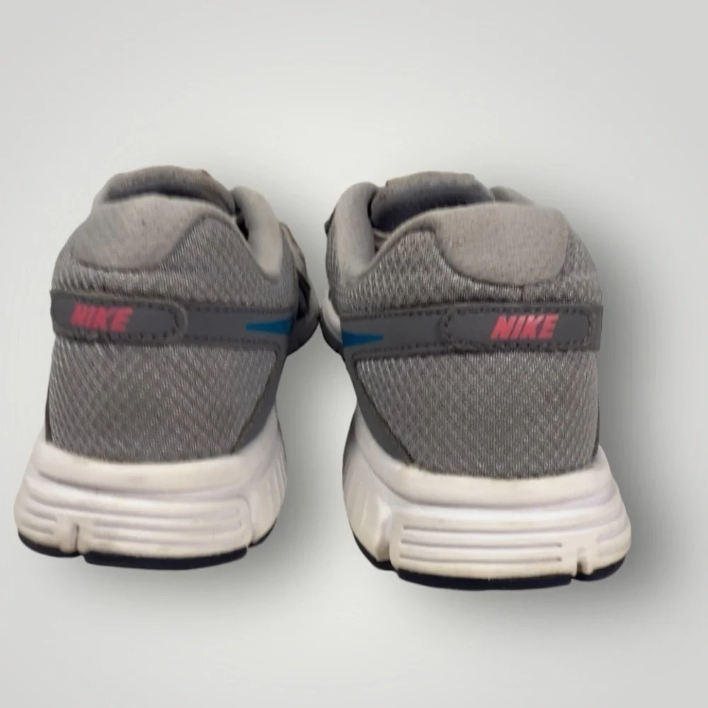 Nike gently used